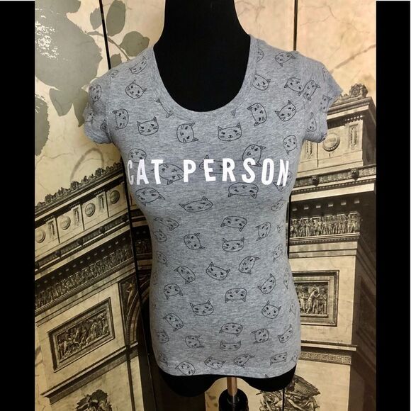 Fun shirt for cat 🐈‍⬛ person size small - Picture 1 of 2
